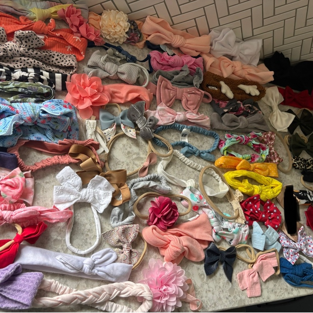 Huge lot of bows